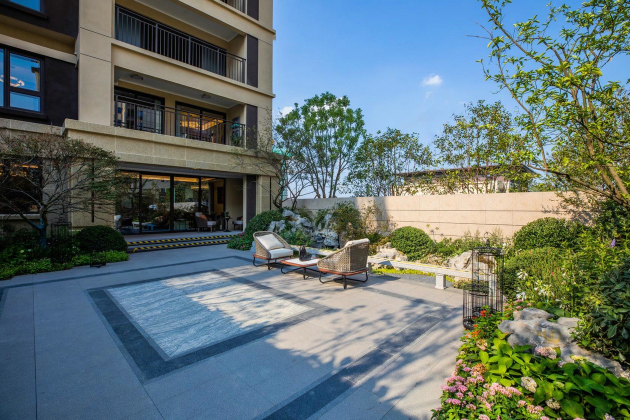 252㎡現代極簡輕奢別墅,新風格調(圖2) 2.jpg